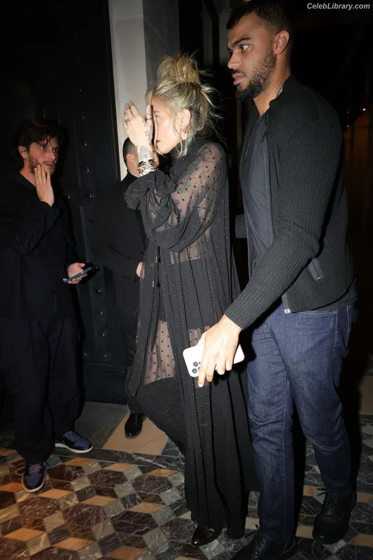Paris Jackson photo 14 of 845
