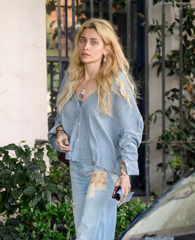 Paris Jackson photo 18 of 845