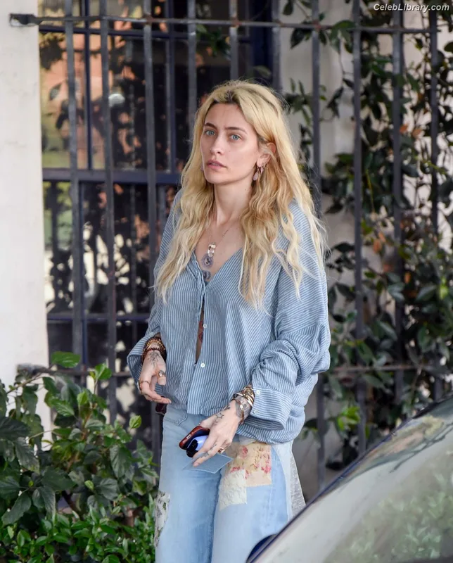 Paris Jackson photo 23 of 845