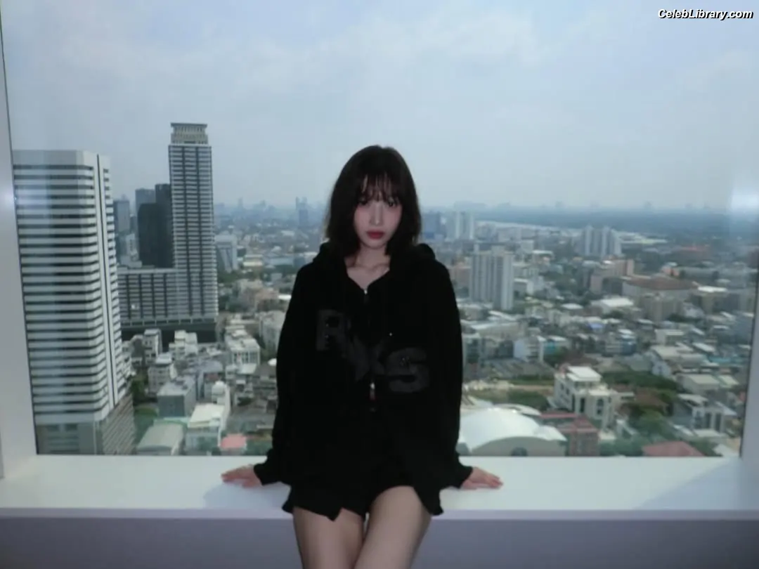 Park Soo-young (Joy - Red Velvet) photo 7 of 346