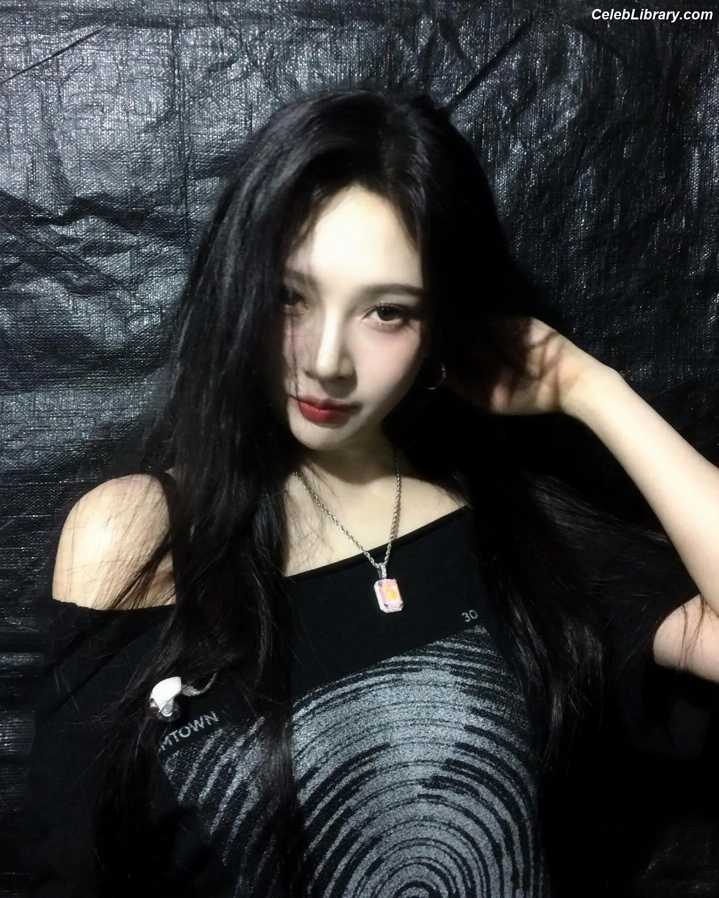 Park Soo-young (Joy - Red Velvet) photo 20 of 346