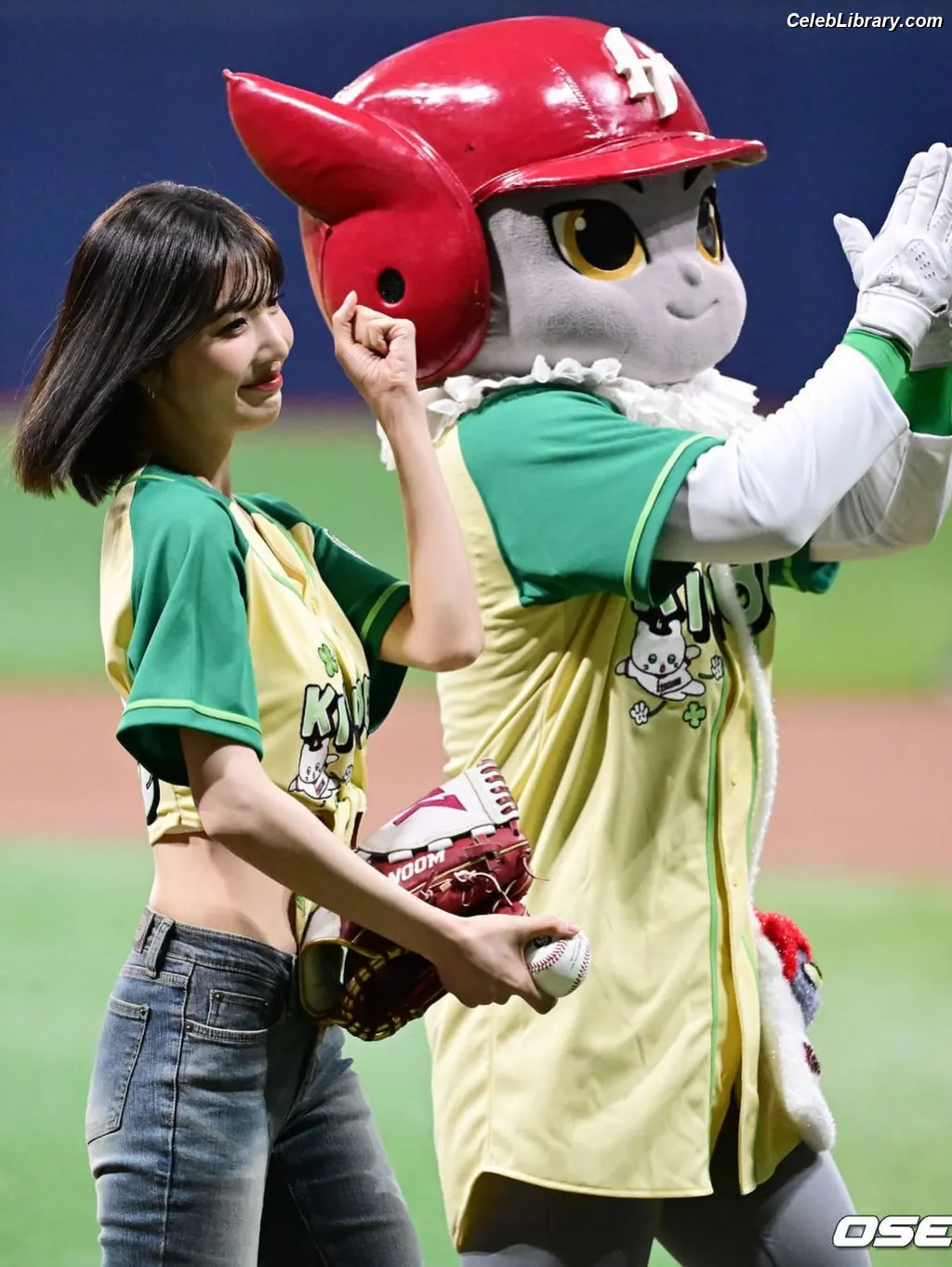 Park Soo-young (Joy - Red Velvet) photo 17 of 346