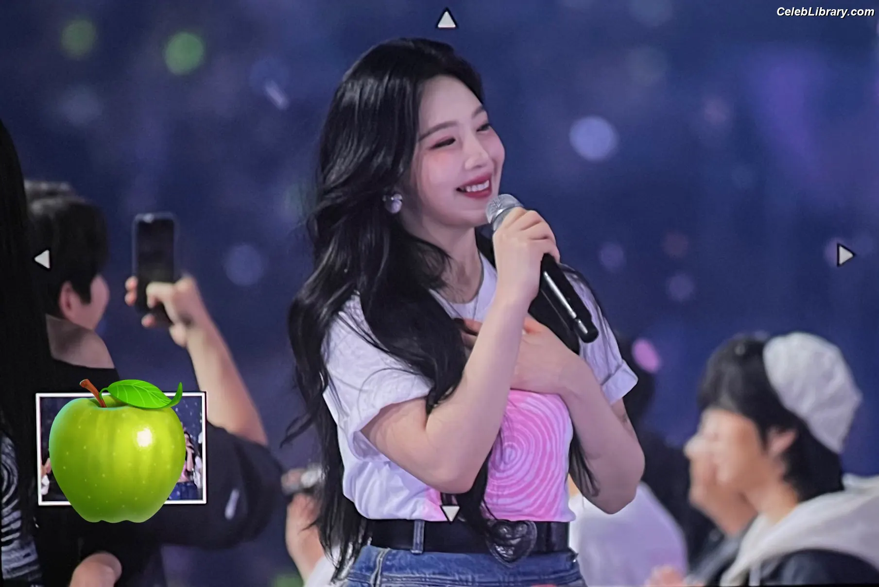 Park Soo-young (Joy - Red Velvet) photo 22 of 346