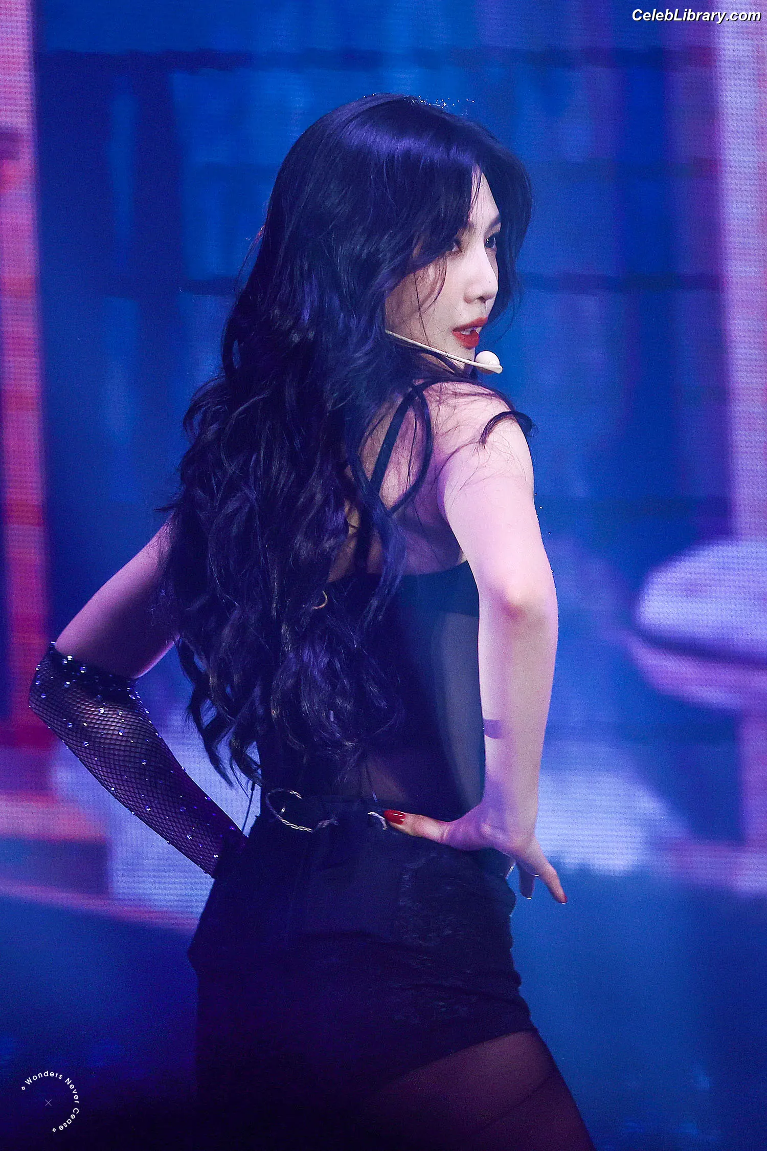 Park Soo-young (Joy - Red Velvet) photo 22 of 346