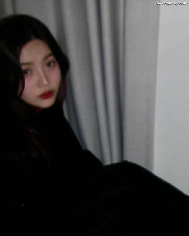 Park Soo-young (Joy - Red Velvet) photo 7 of 347