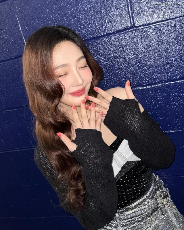 Park Soo-young (Joy - Red Velvet) photo 21 of 347