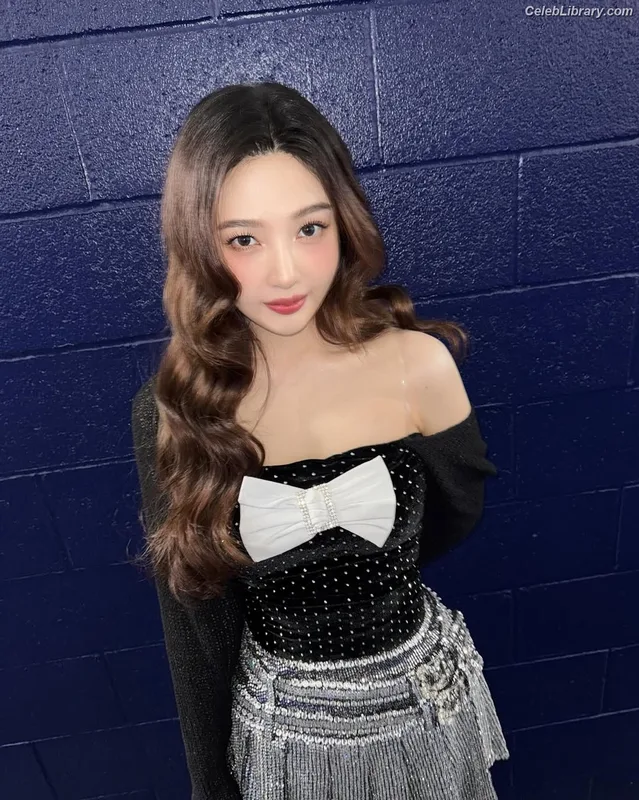Park Soo-young (Joy - Red Velvet) photo 23 of 347