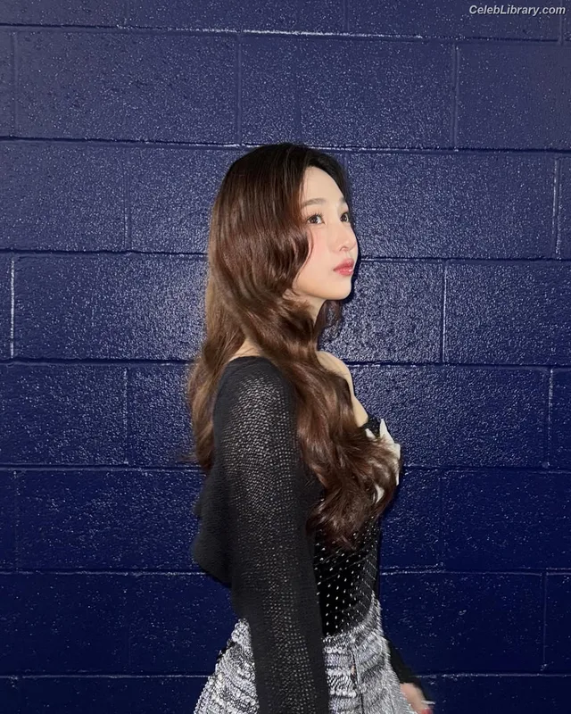 Park Soo-young (Joy - Red Velvet) photo 24 of 347