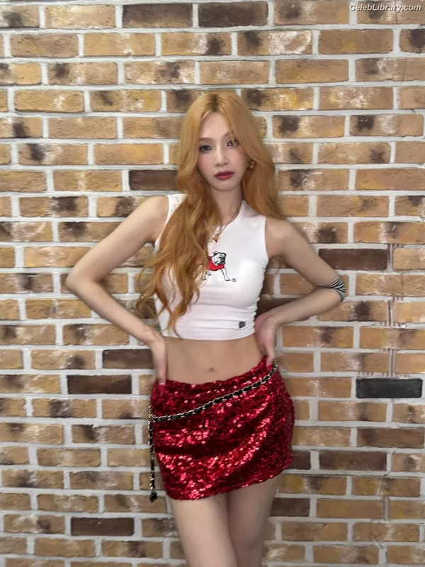 Park Soo-young (Joy - Red Velvet) photo 3 of 347