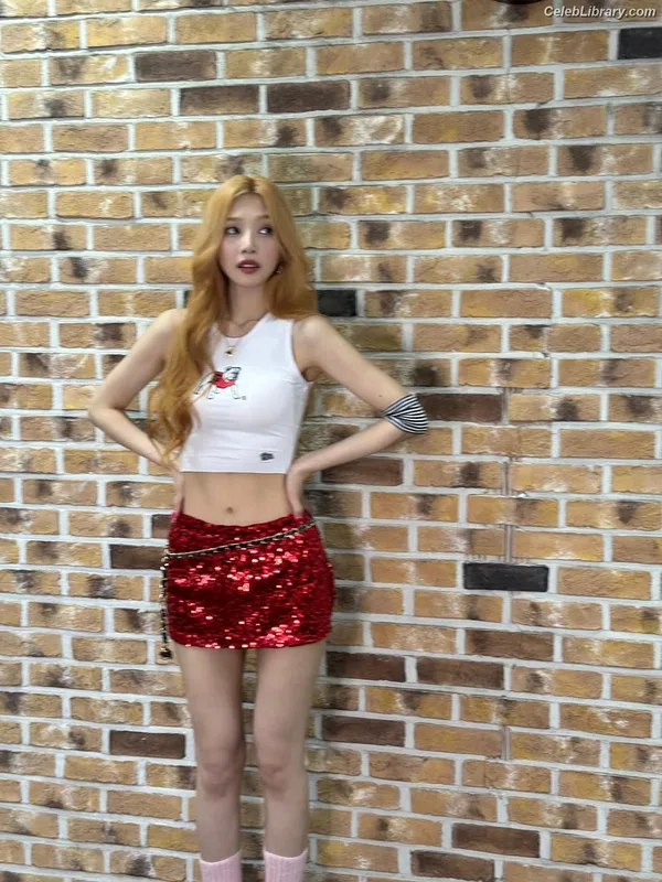 Park Soo-young (Joy - Red Velvet) photo 4 of 347