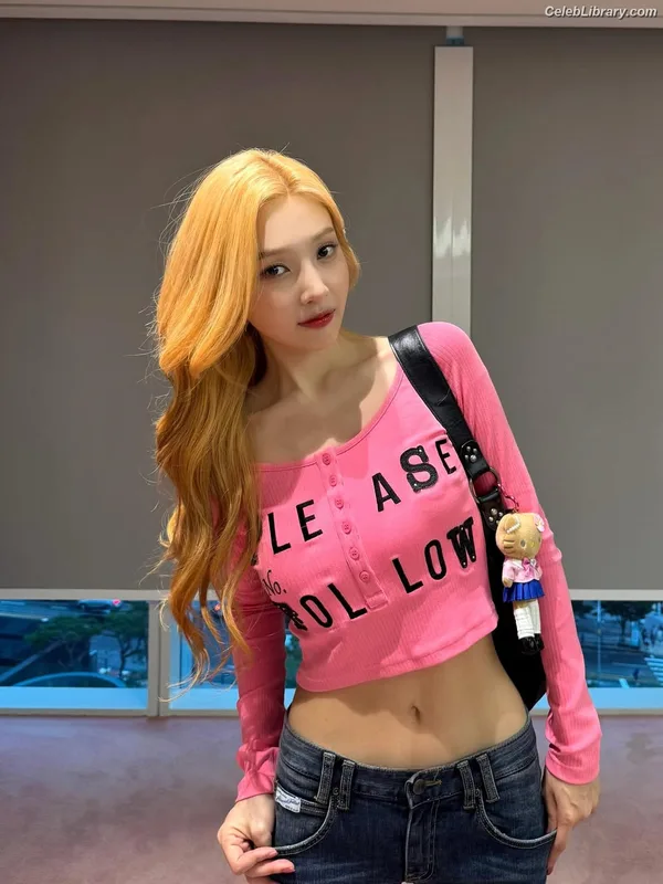 Park Soo-young (Joy - Red Velvet) photo 6 of 347