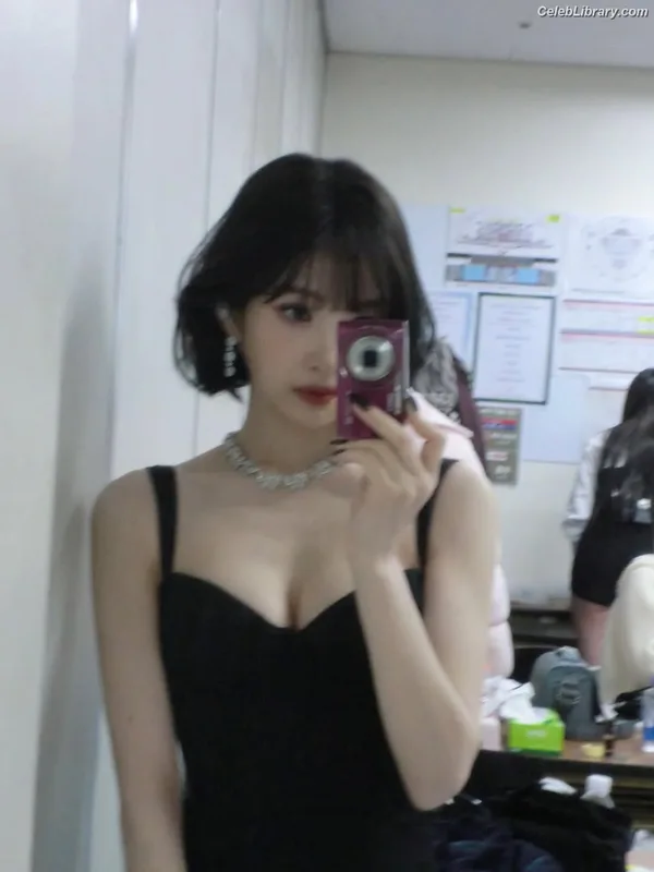 Park Soo-young (Joy - Red Velvet) photo 12 of 347