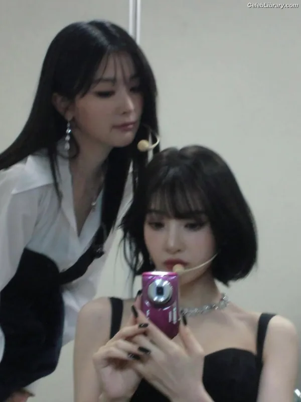 Park Soo-young (Joy - Red Velvet) photo 16 of 347