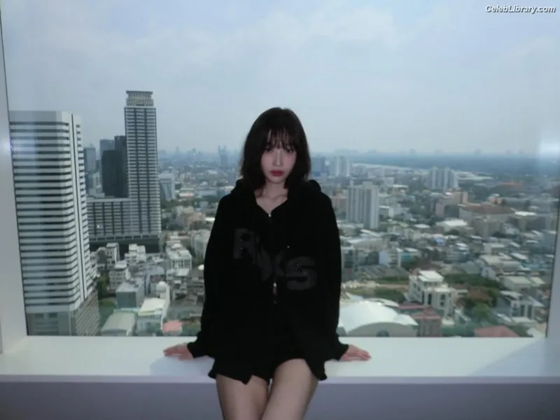 Park Soo-young (Joy - Red Velvet) photo 7 of 347