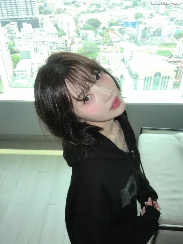 Park Soo-young (Joy - Red Velvet) photo 9 of 347
