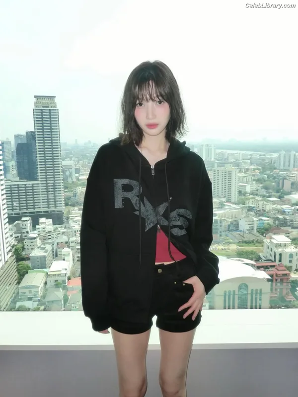Park Soo-young (Joy - Red Velvet) photo 10 of 347