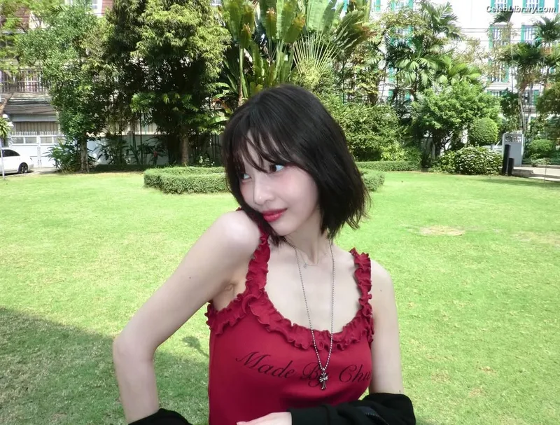 Park Soo-young (Joy - Red Velvet) photo 19 of 347
