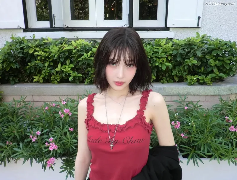 Park Soo-young (Joy - Red Velvet) photo 24 of 347