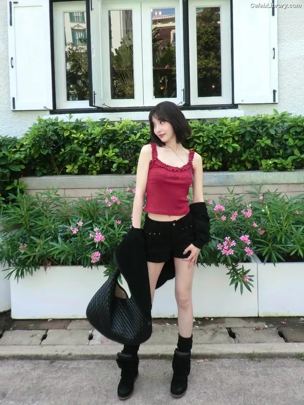 Park Soo-young (Joy - Red Velvet) photo 4 of 347
