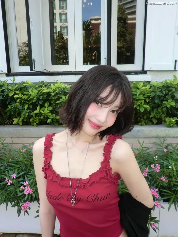 Park Soo-young (Joy - Red Velvet) photo 5 of 347