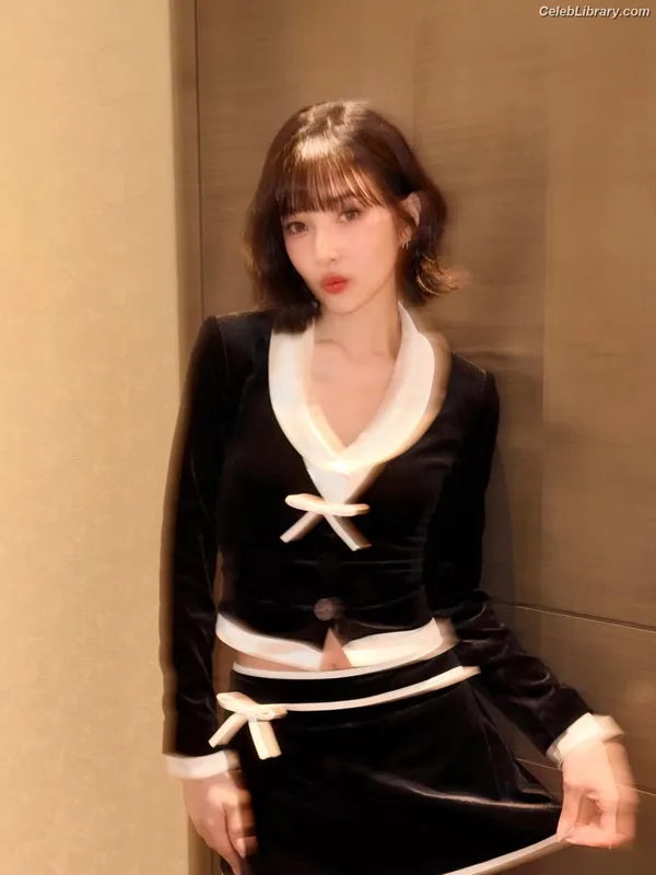 Park Soo-young (Joy - Red Velvet) photo 3 of 347