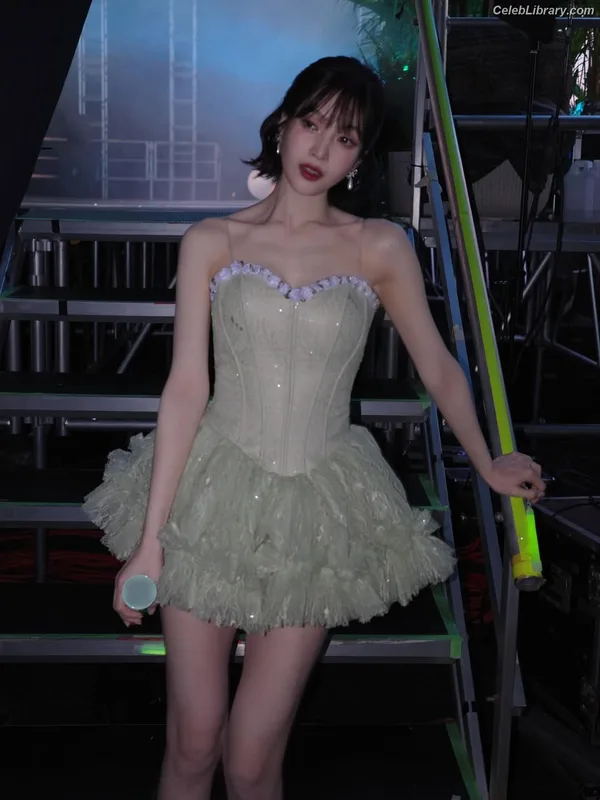 Park Soo-young (Joy - Red Velvet) photo 21 of 347