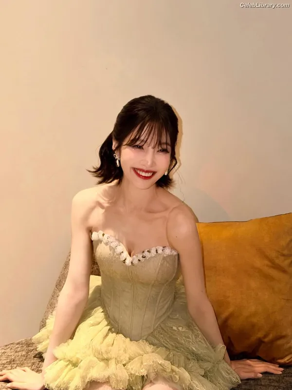 Park Soo-young (Joy - Red Velvet) photo 23 of 347