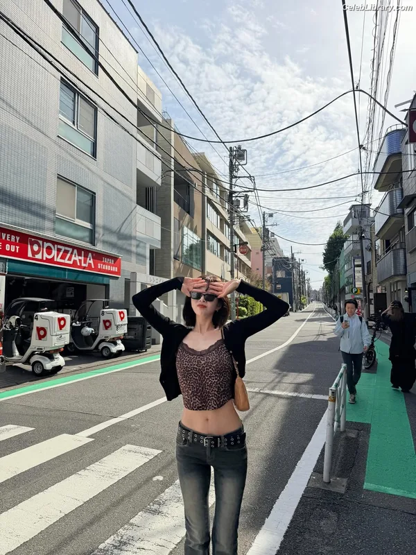 Park Soo-young (Joy - Red Velvet) photo 1 of 347