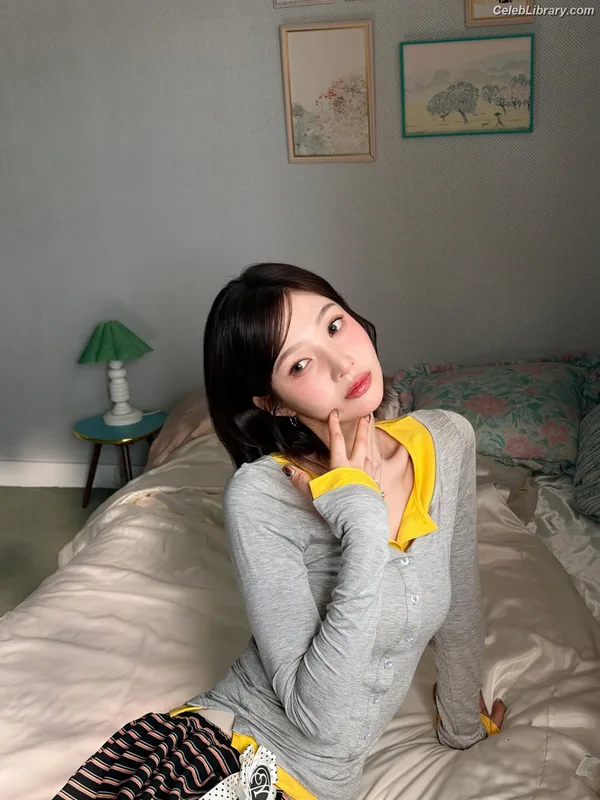 Park Soo-young (Joy - Red Velvet) photo 12 of 347