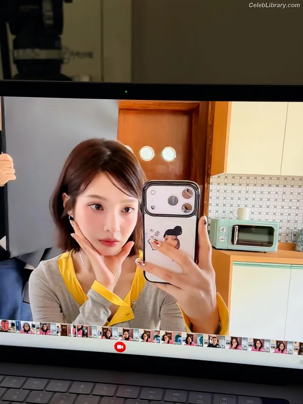 Park Soo-young (Joy - Red Velvet) photo 17 of 347