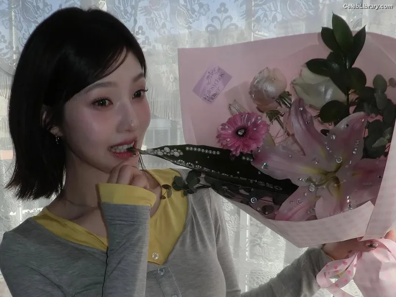 Park Soo-young (Joy - Red Velvet) photo 22 of 347