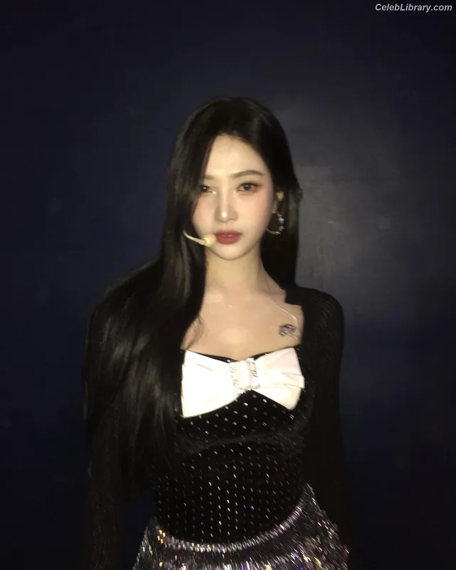 Park Soo-young (Joy - Red Velvet) photo 10 of 347