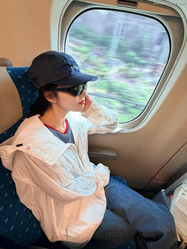 Park Soo-young (Joy - Red Velvet) photo 18 of 347