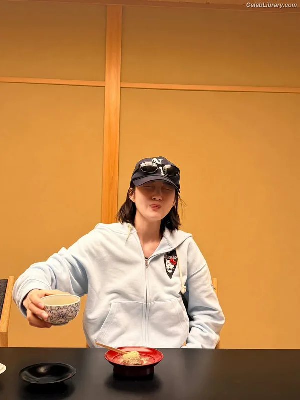 Park Soo-young (Joy - Red Velvet) photo 4 of 347