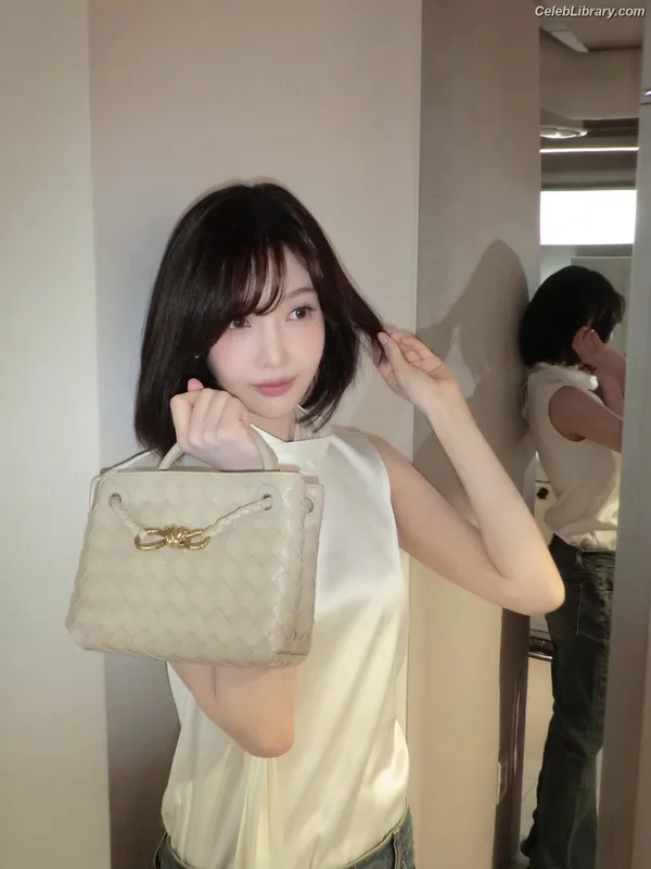 Park Soo-young (Joy - Red Velvet) photo 8 of 347