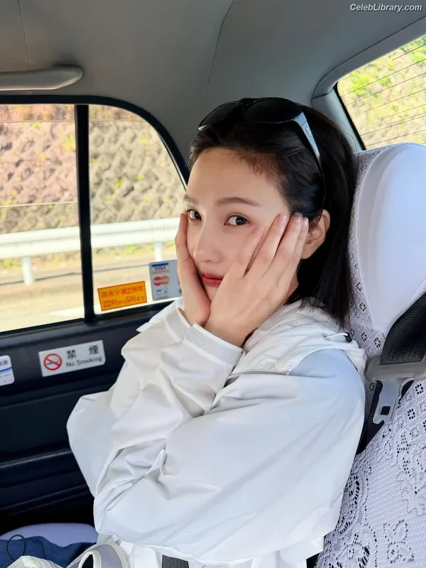 Park Soo-young (Joy - Red Velvet) photo 16 of 347