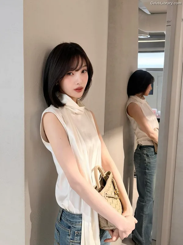 Park Soo-young (Joy - Red Velvet) photo 23 of 347