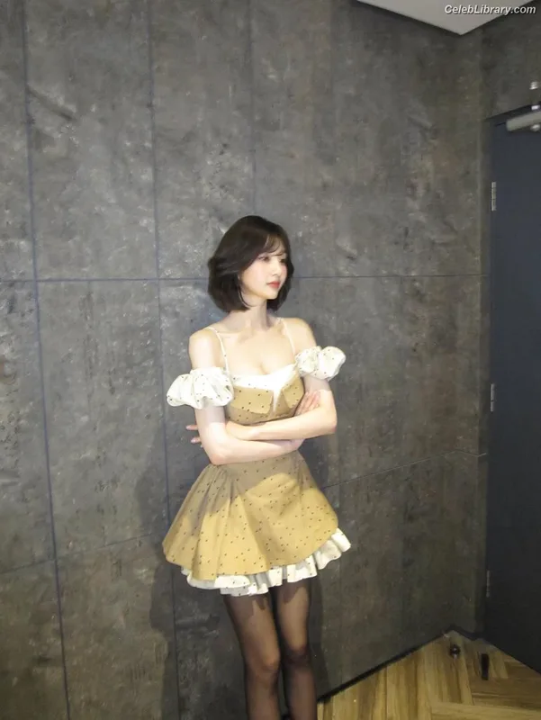 Park Soo-young (Joy - Red Velvet) photo 5 of 347