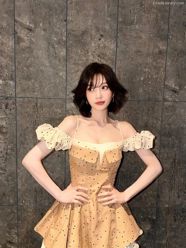 Park Soo-young (Joy - Red Velvet) photo 11 of 347