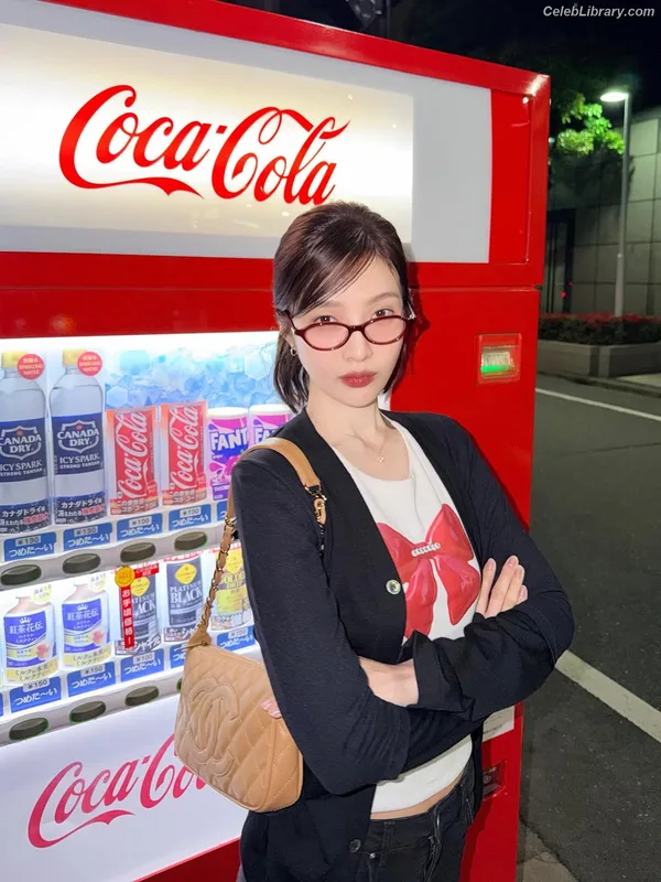 Park Soo-young (Joy - Red Velvet) photo 14 of 347