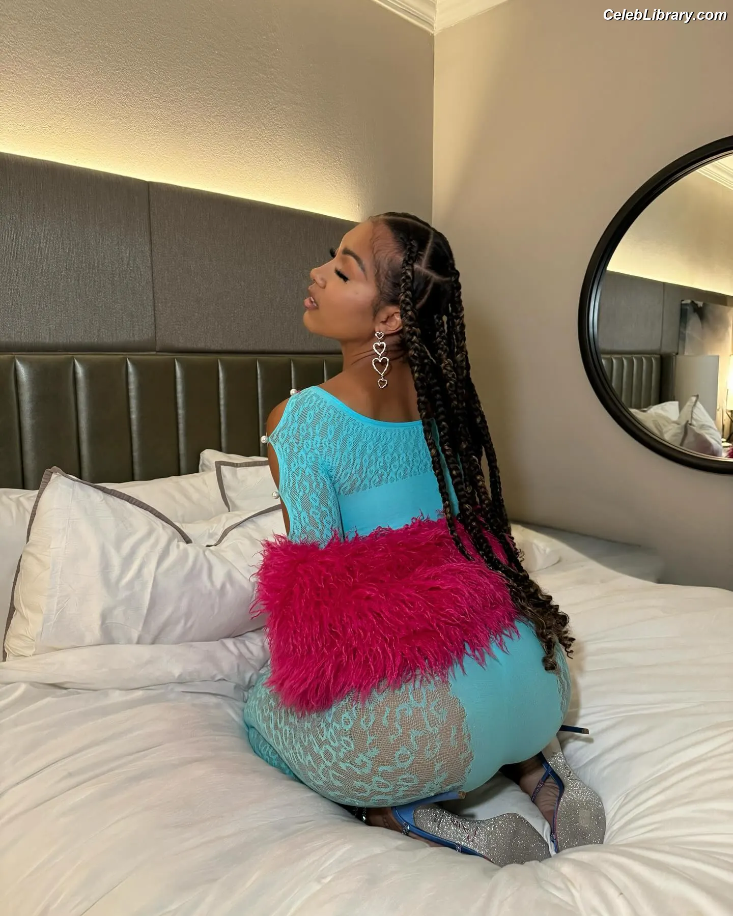 Parker McKenna Posey photo 7 of 797