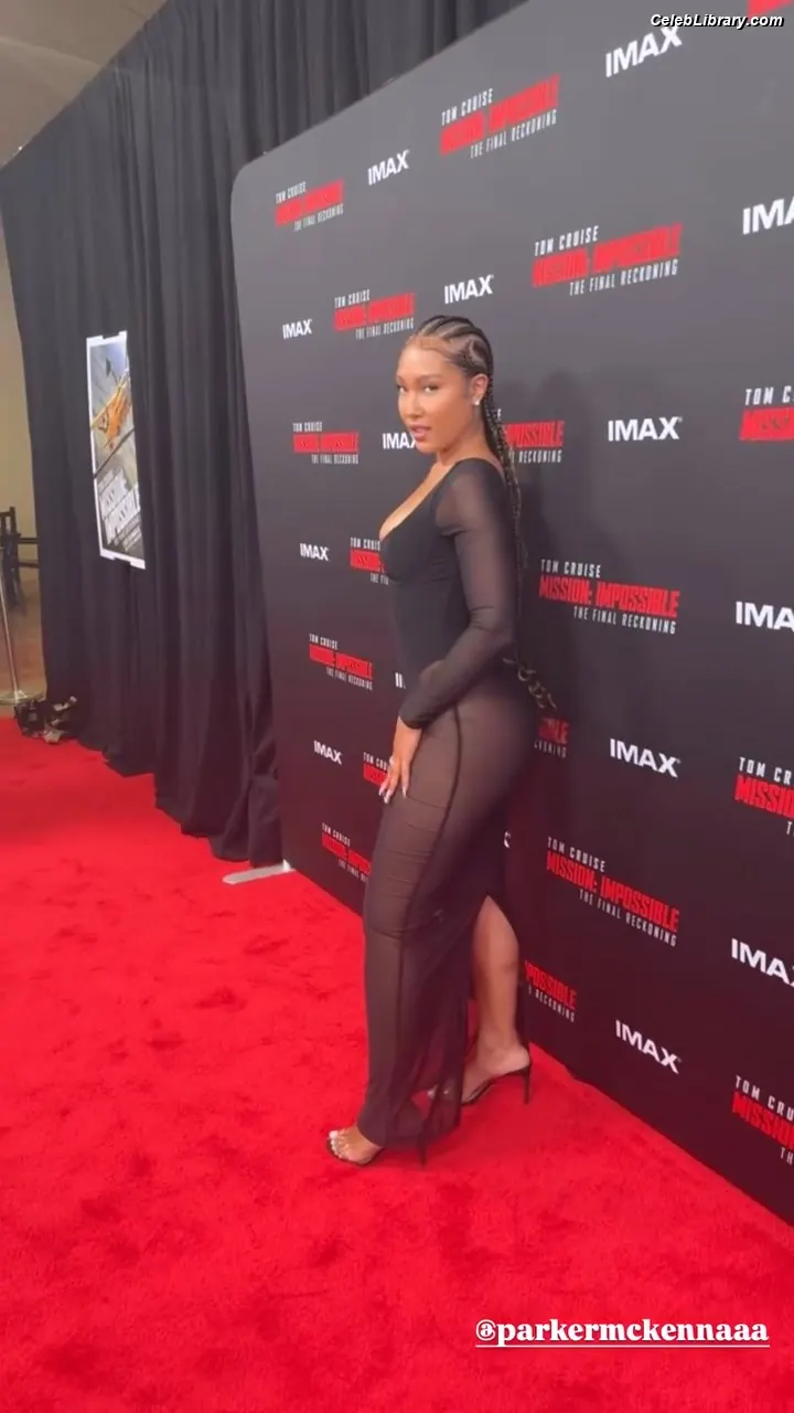 Parker McKenna Posey photo 9 of 797
