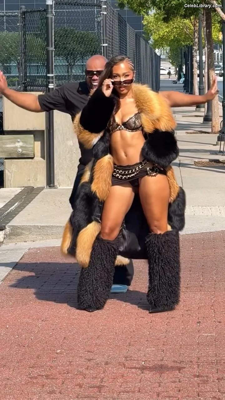 Parker McKenna Posey photo 12 of 797