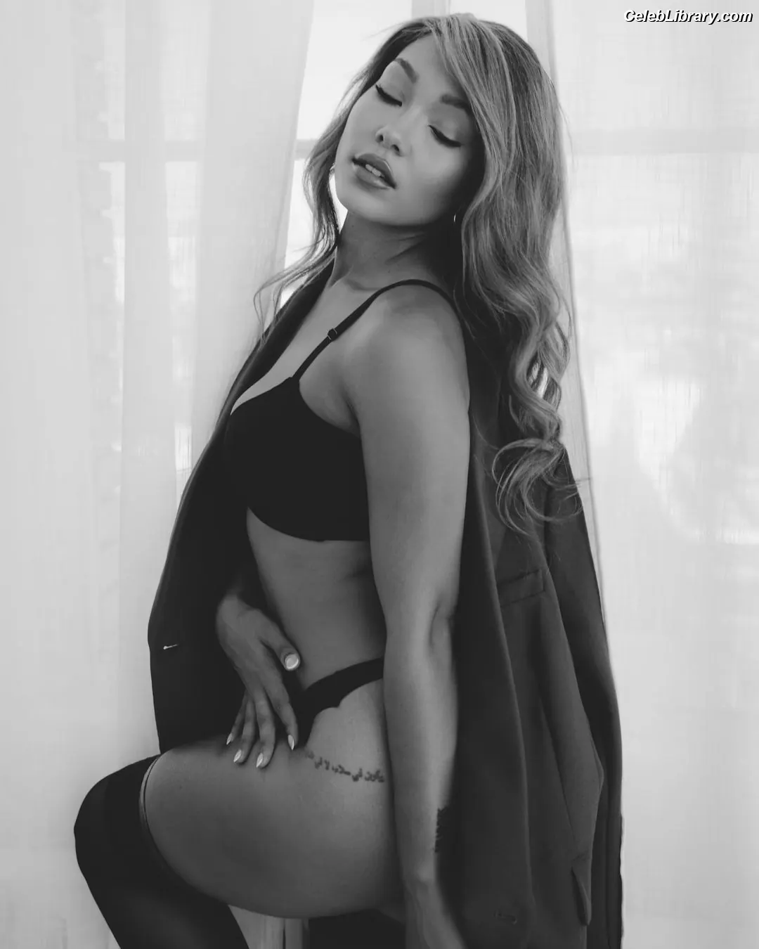 Parker McKenna Posey photo 11 of 797