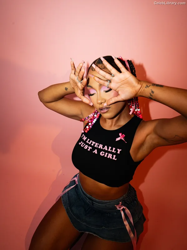 Parker McKenna Posey photo 22 of 797