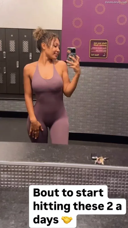 Parker McKenna Posey photo 10 of 797