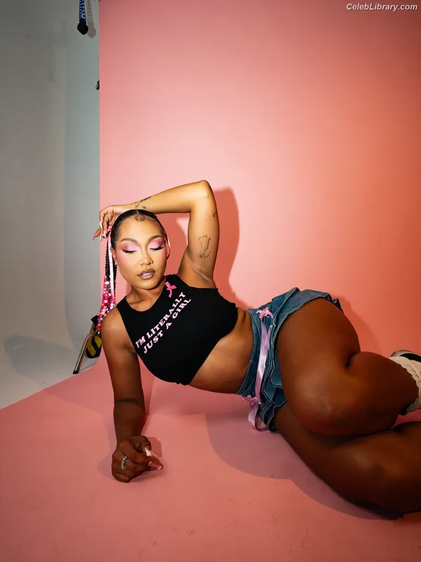 Parker McKenna Posey photo 11 of 797