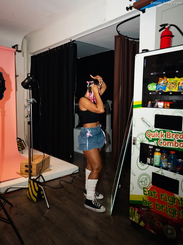 Parker McKenna Posey photo 16 of 797