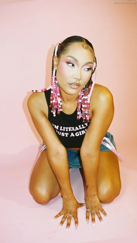 Parker McKenna Posey photo 17 of 797