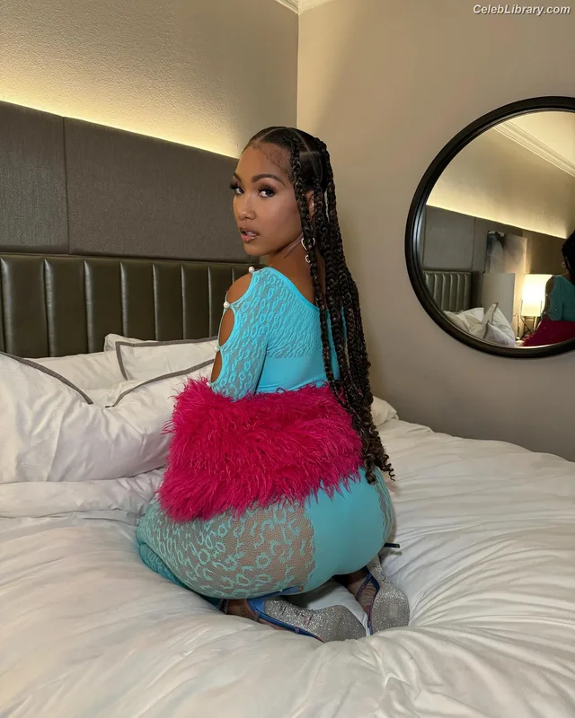 Parker McKenna Posey photo 13 of 797